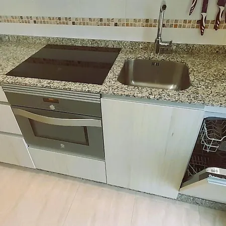 Ensan Ciprian Con Playa Piscina Y Parking * San Cibrao