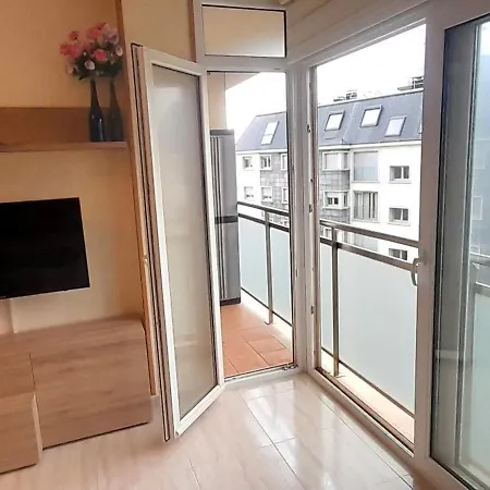 Ensan Ciprian Con Playa Piscina Y Parking * San Cibrao