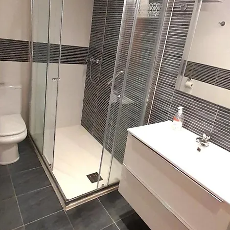 Ensan Ciprian Con Playa Piscina Y Parking