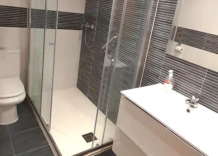 Ensan Ciprian Con Playa Piscina Y Parking